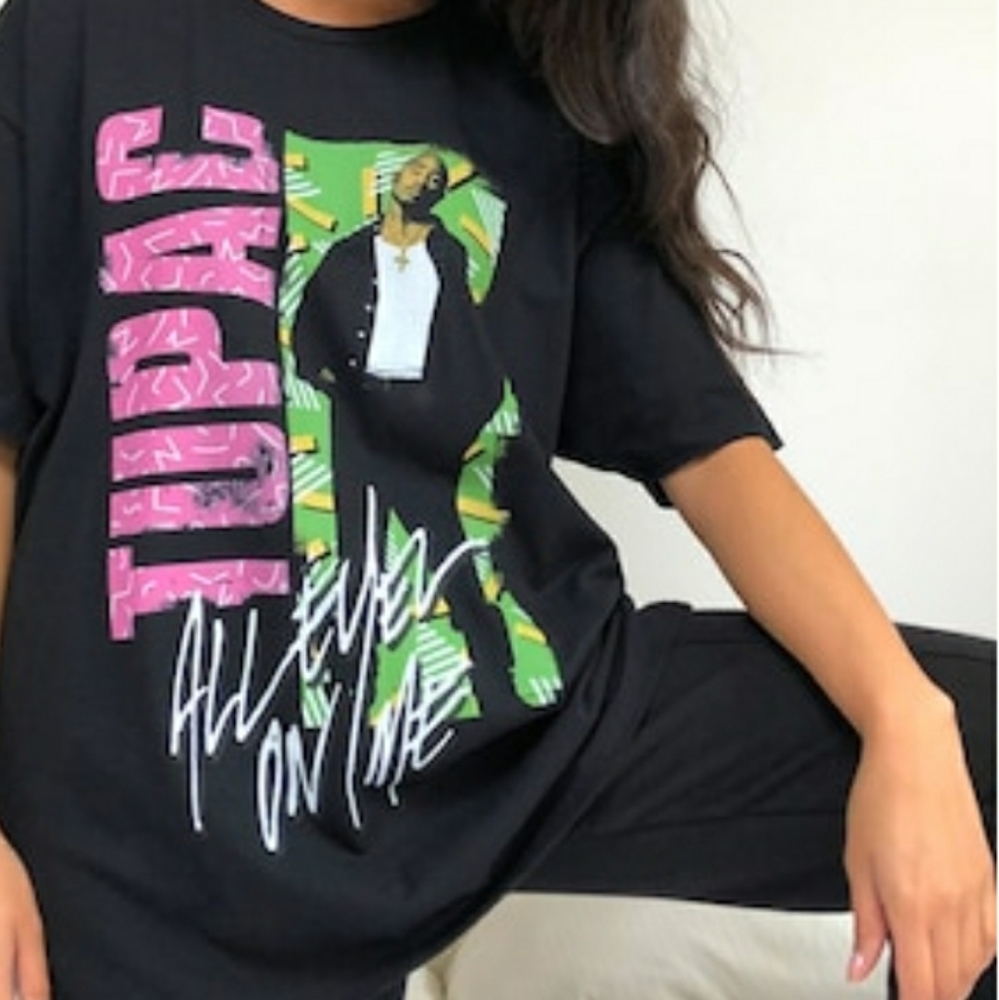 Tupac Graphic 80s Tee